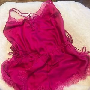 PINK VICTORIA SECRET LINGERIE